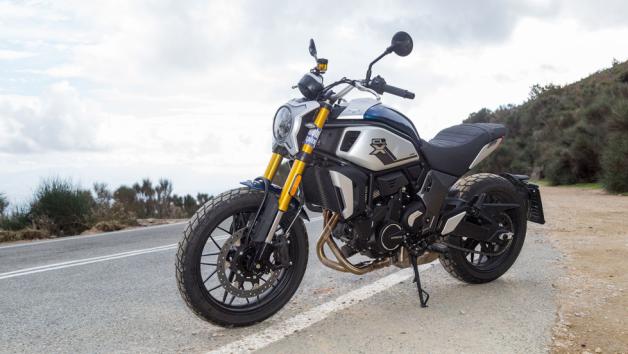 CF MOTO 700 CL-X Heritage: Πολύ μοτοσυκλέτα με λιγότερα από 6.000 ευρώ